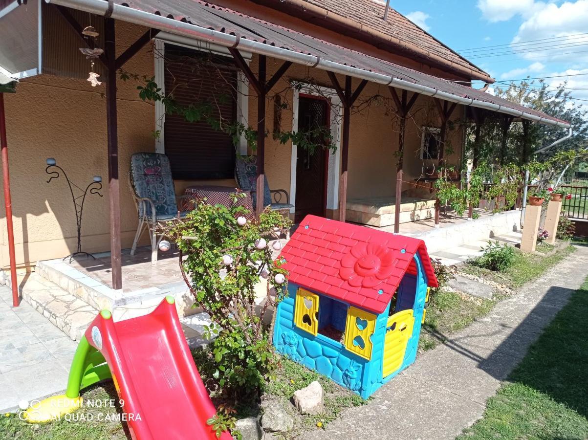 Olga Vendeghaz Apartment Abadszalok Luaran gambar